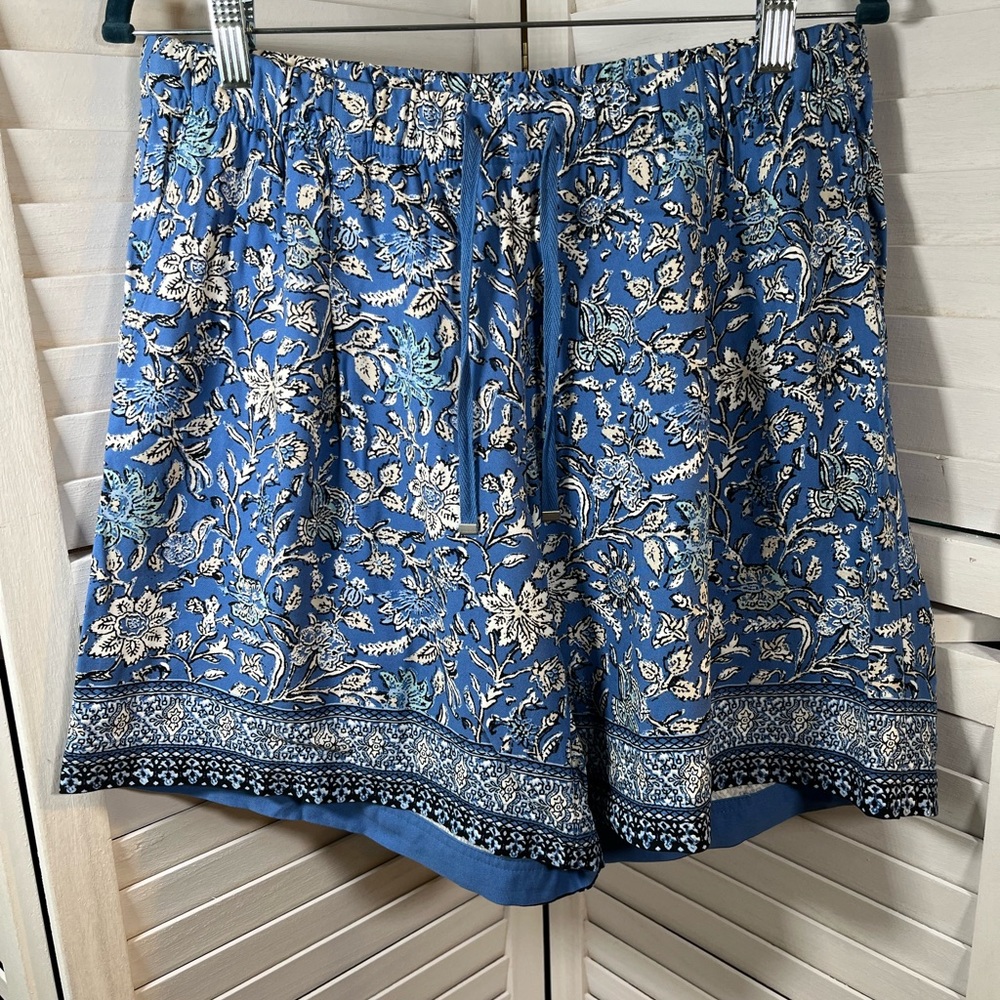 NEW J.JILL SHORTS